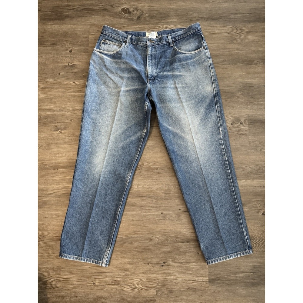 L.L.Bean Classic Fit Jeans Men's 40x32 Blue 100% Cotton Straight Leg Denim